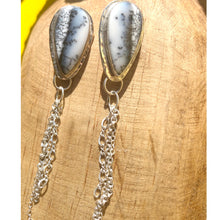 Load image into Gallery viewer, Divine Lines Earrings
