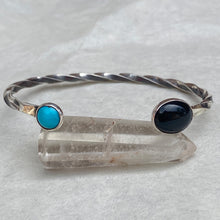 Load image into Gallery viewer, Twisted Bracelet with Onyx and Turquoise
